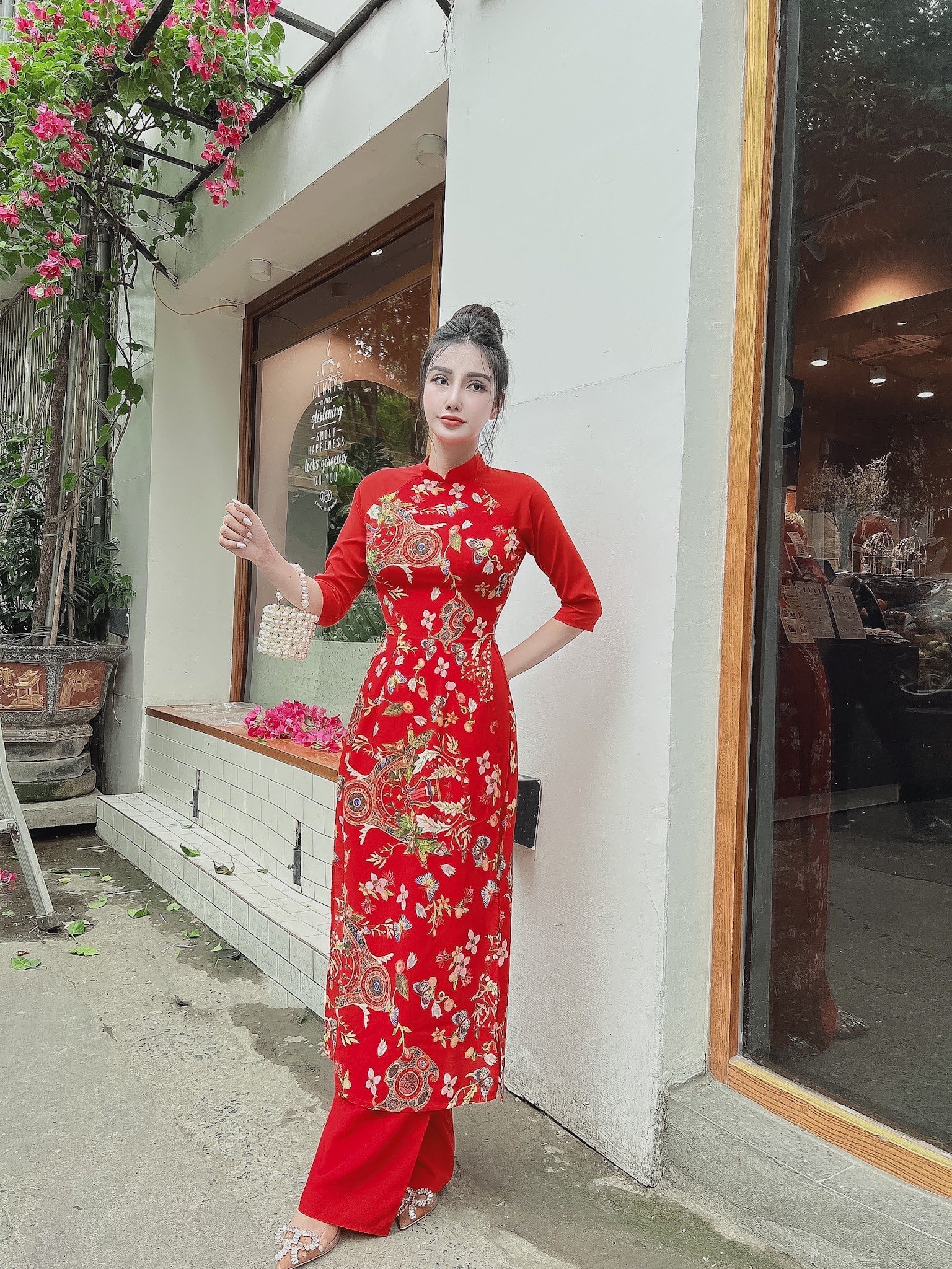 [4.4 Hoàn tiền 15%]Áo dài tay phối họa tiết hoa-AD19