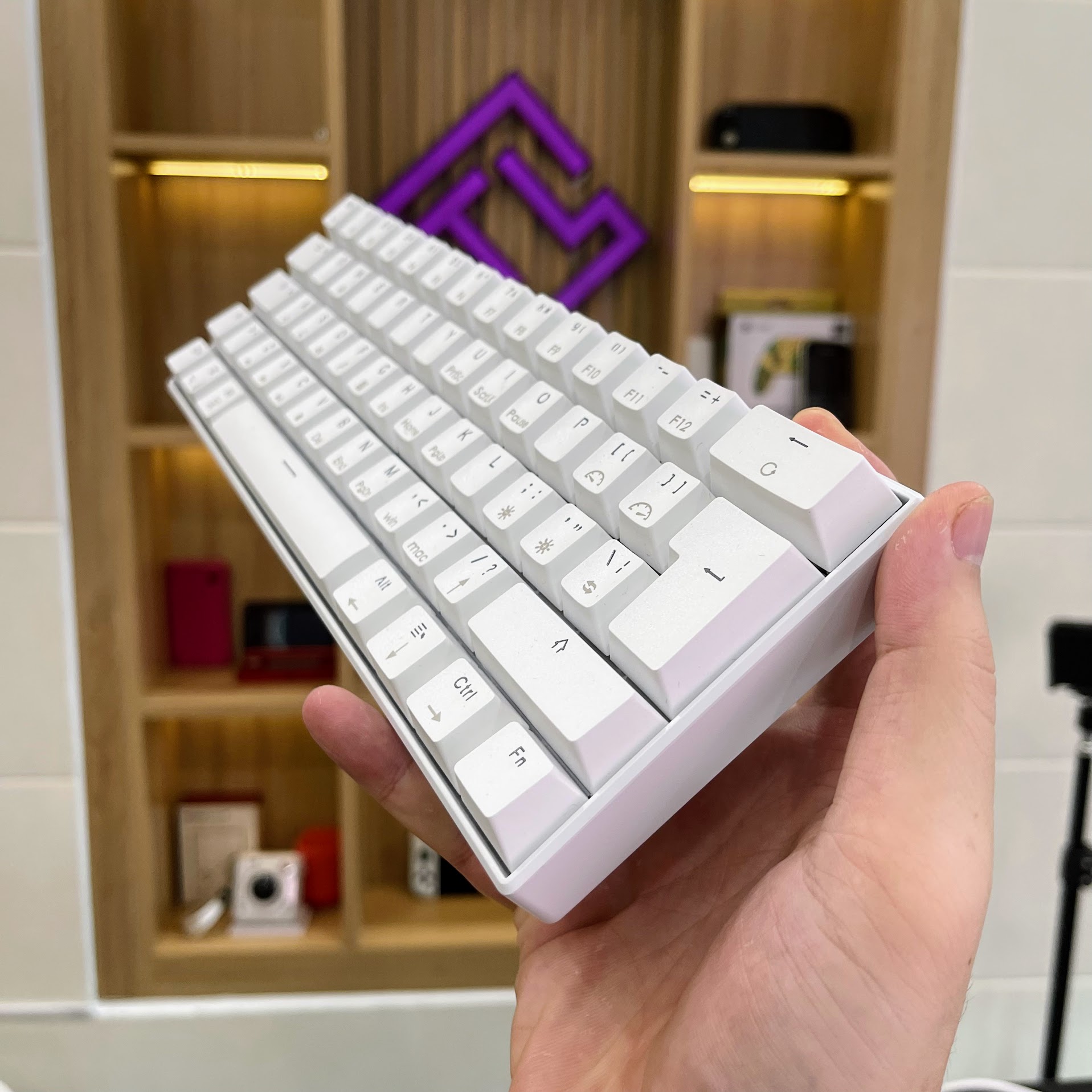 Bàn phím cơ K620 layout 61 phím - Có LED nhiều Switch