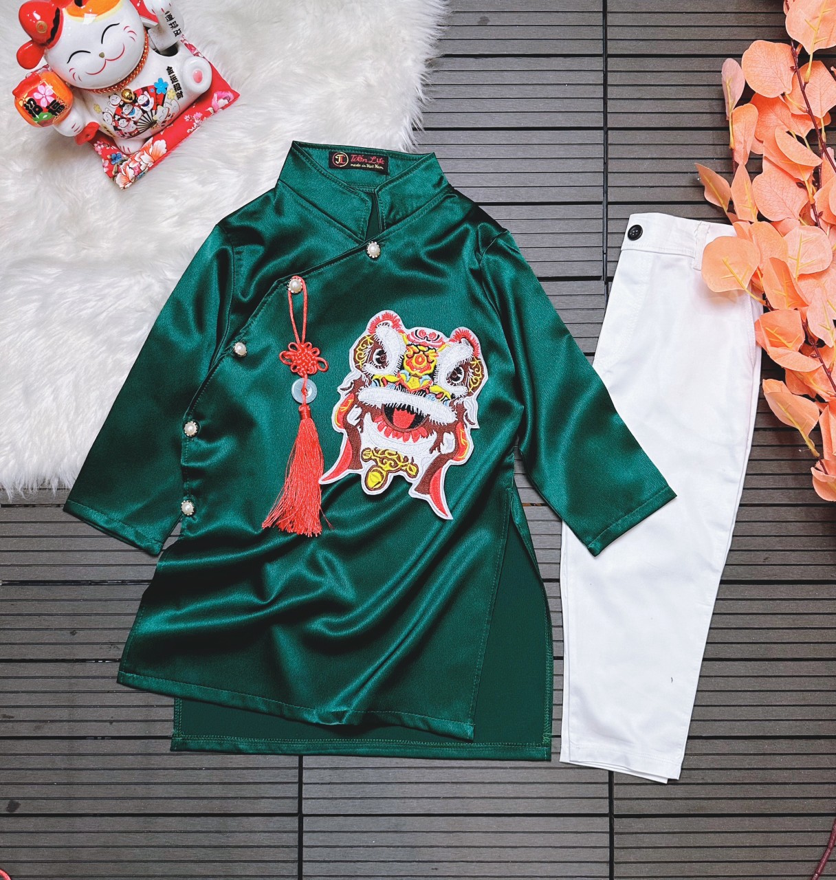 AO DAI CACH TAN HINH THIU
