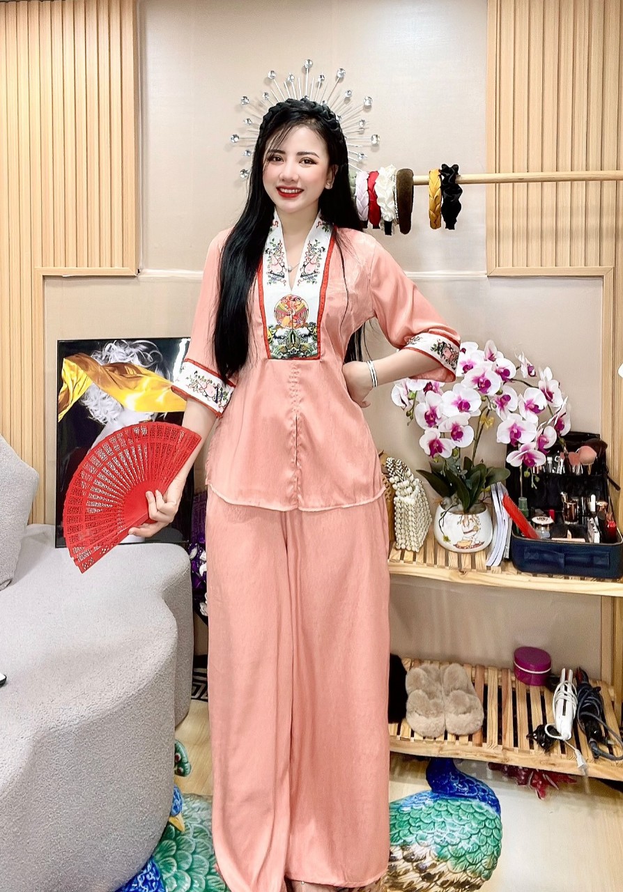 Đồ lam đi chùa nữ - bộ đi lễ chùa lụa bigsize hoạ tiết cao cấp chất mềm mịn mặc cực sang trọng dưới 62kg