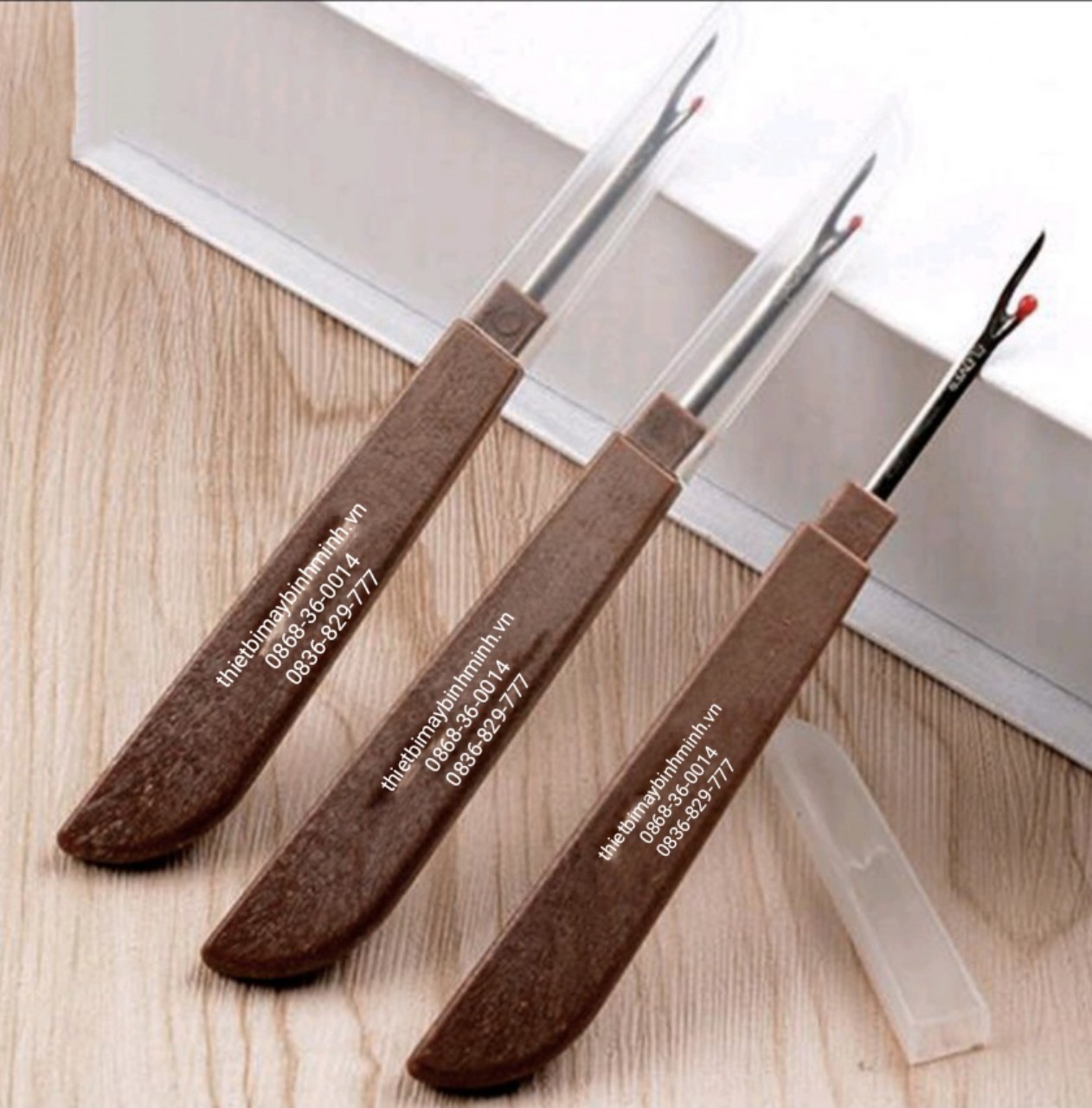 Dụng cụ rạch khuyết, gỡ chỉ tháo chỉ giả gỗ dùng trong ngành may mặc (GIÁ 1 CÁI)