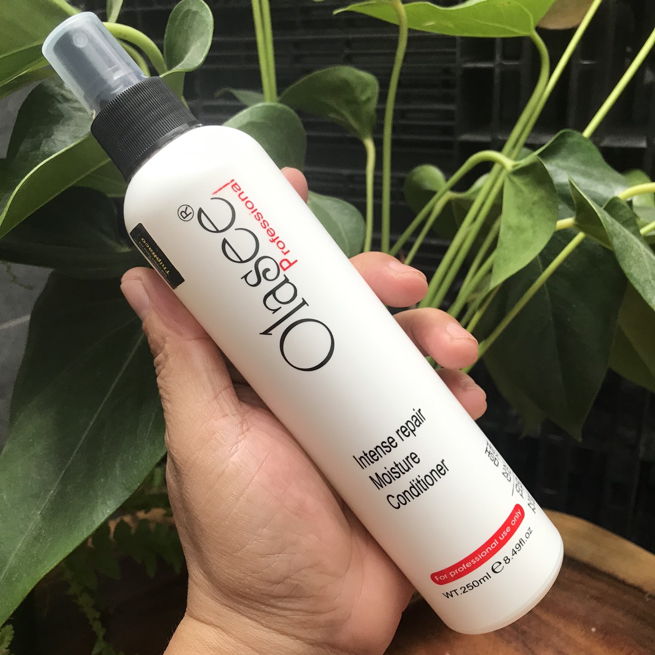 [HCM]Nước Xịt Dưỡng Tóc Olasee Intense Repair Moisture Conditioner 250ml