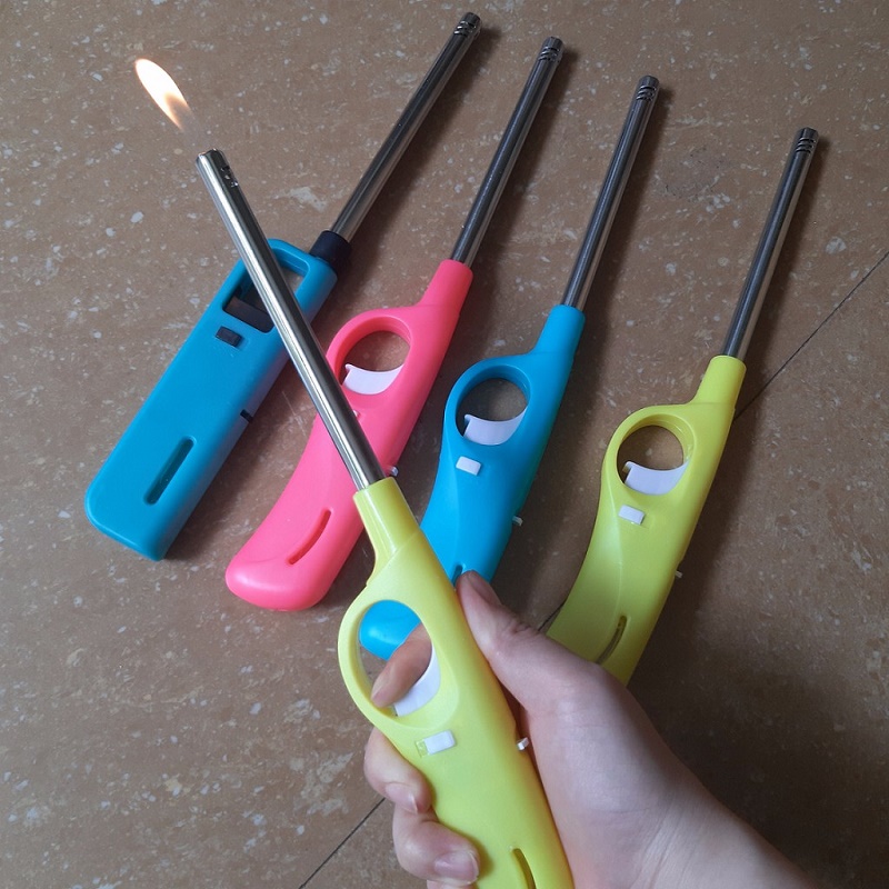Hộp Quẹt Bật Lửa Khò Vòi Kiêm Đèn Pin Chiếu Sáng - Bật Lửa Mồi Bếp Cồn