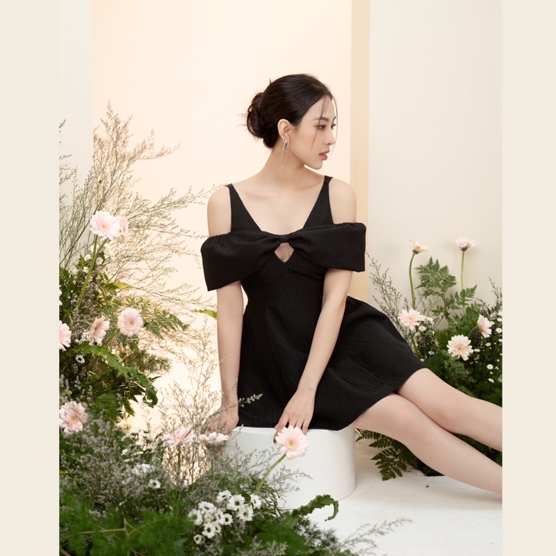 ĐẦM NƠ BẸT VAI - BOW DRESS