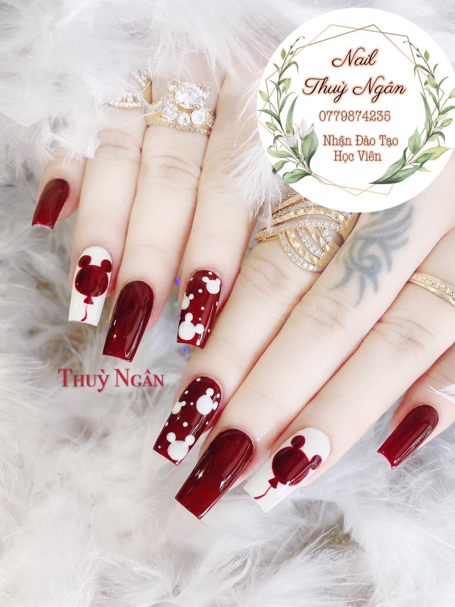 NAILBOX TẶNG KEO DŨA 0670