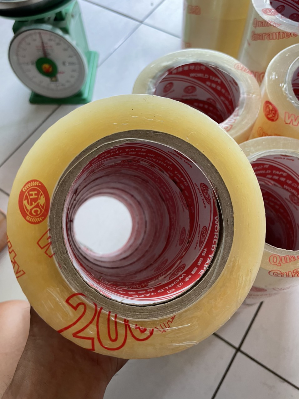 BĂNG KEO TRONG DÁN THÙNG 100Y VÀ 200Y