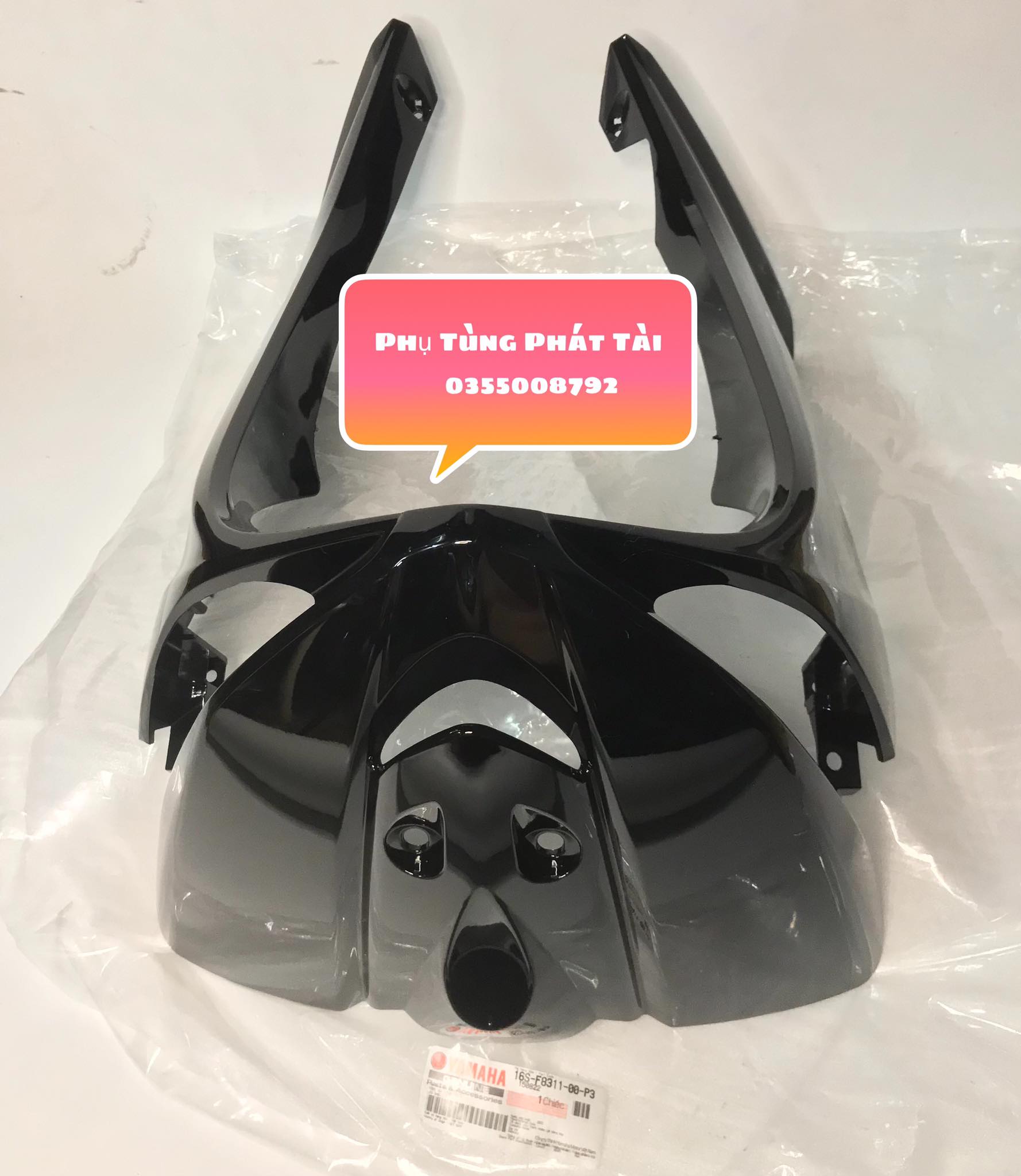 Mặt Nạ Taurus Chính Hãng Yamaha Đủ Màu