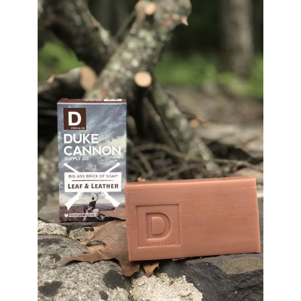 Xà Bông Cục Duke Cannon Leaf & Leather 283Gr