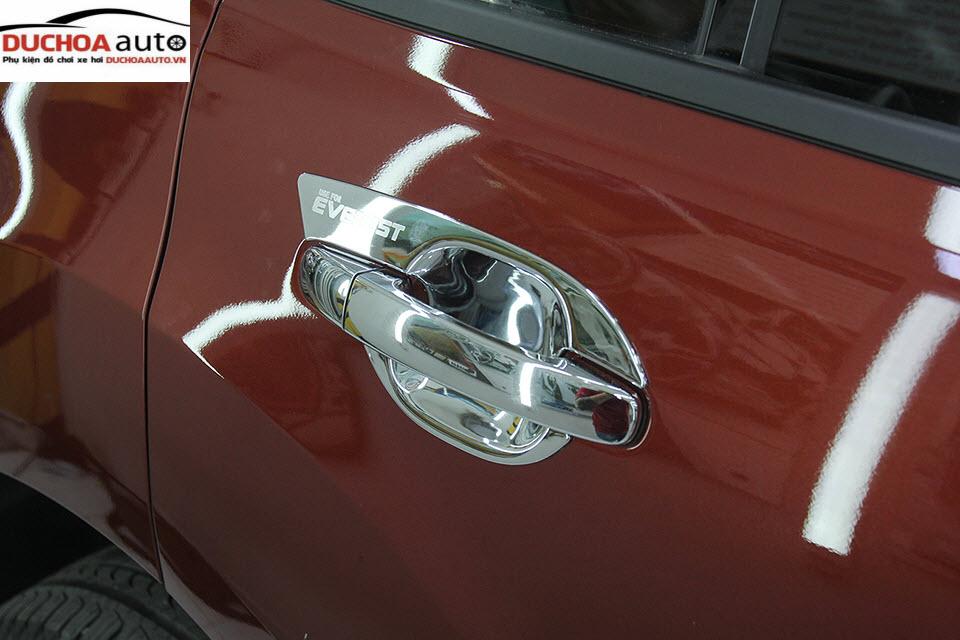 Chén, hõm cửa Ford Everest 2017-2019