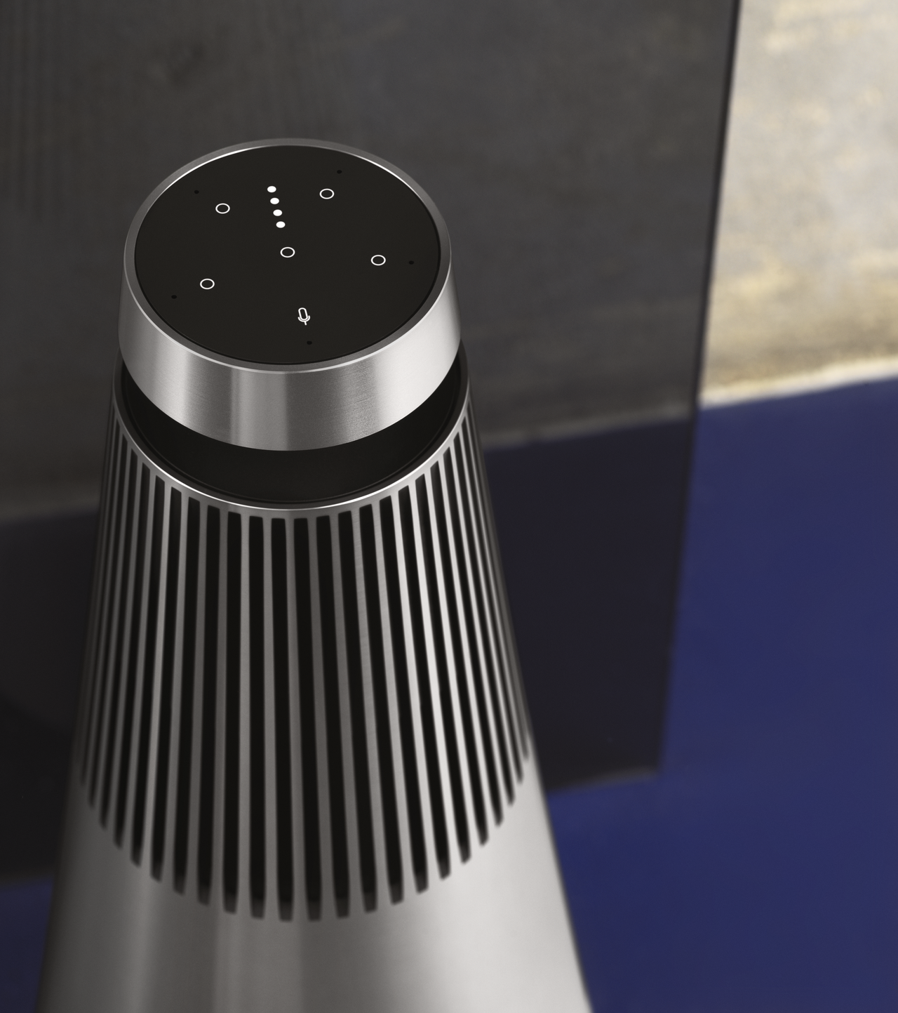 Beosound 2 với Google Assistant - Loa Wifi mạnh mẽ và thanh lịch