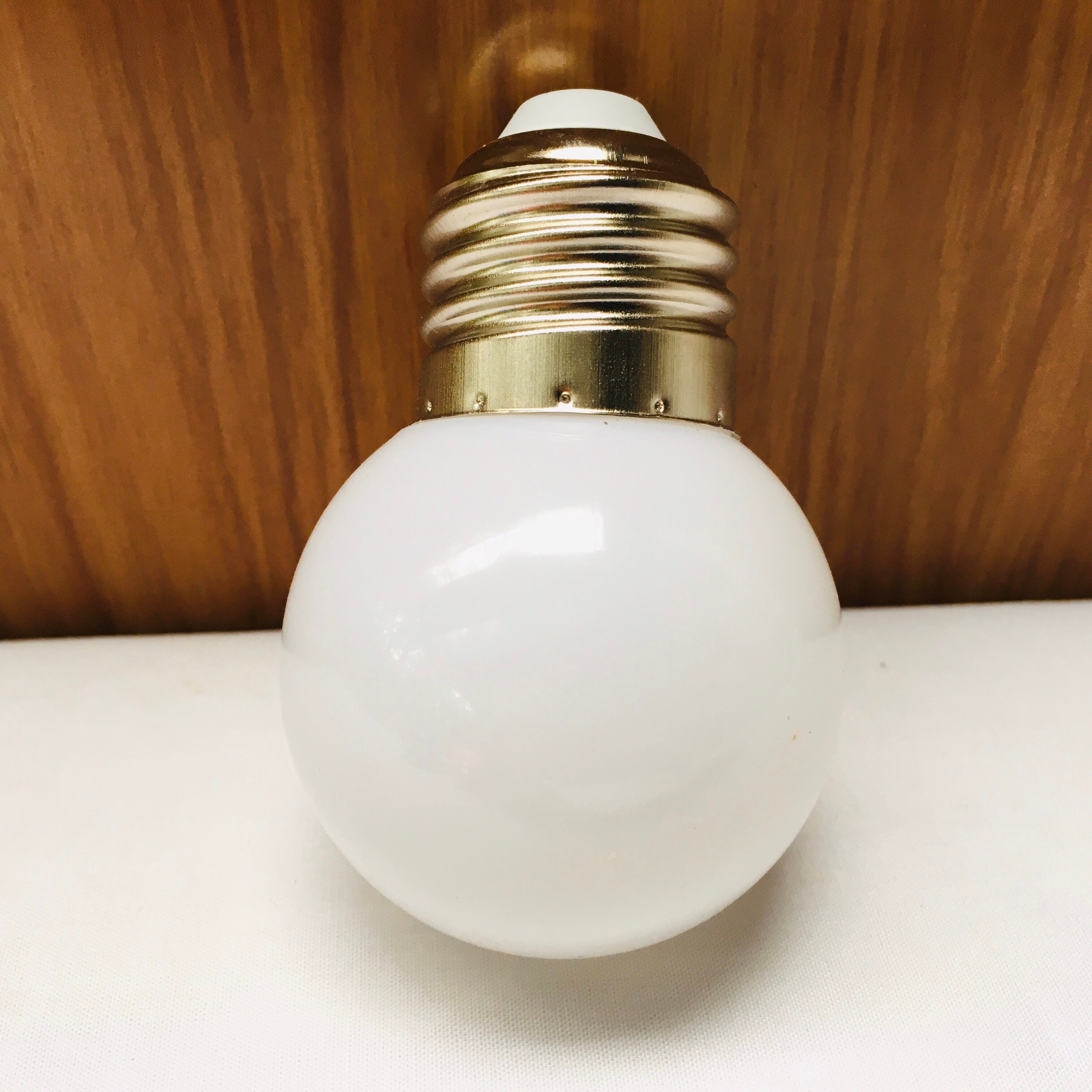 BÓNG ĐÈN LED NHIỀU MÀU ĐUI XOÁY E27