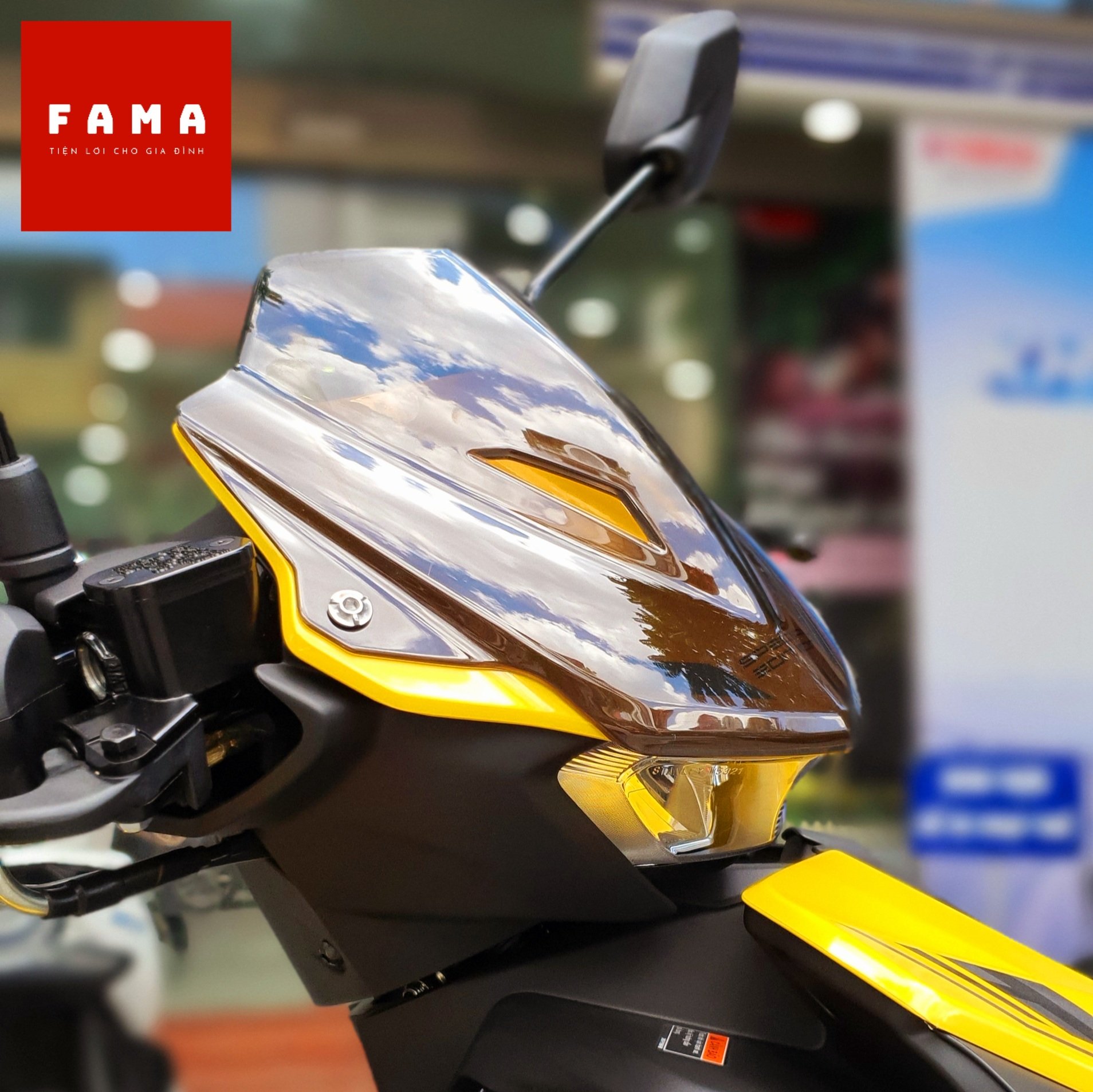 Ốp Mão Đèn Pha Exciter 155VVA YAMAHA