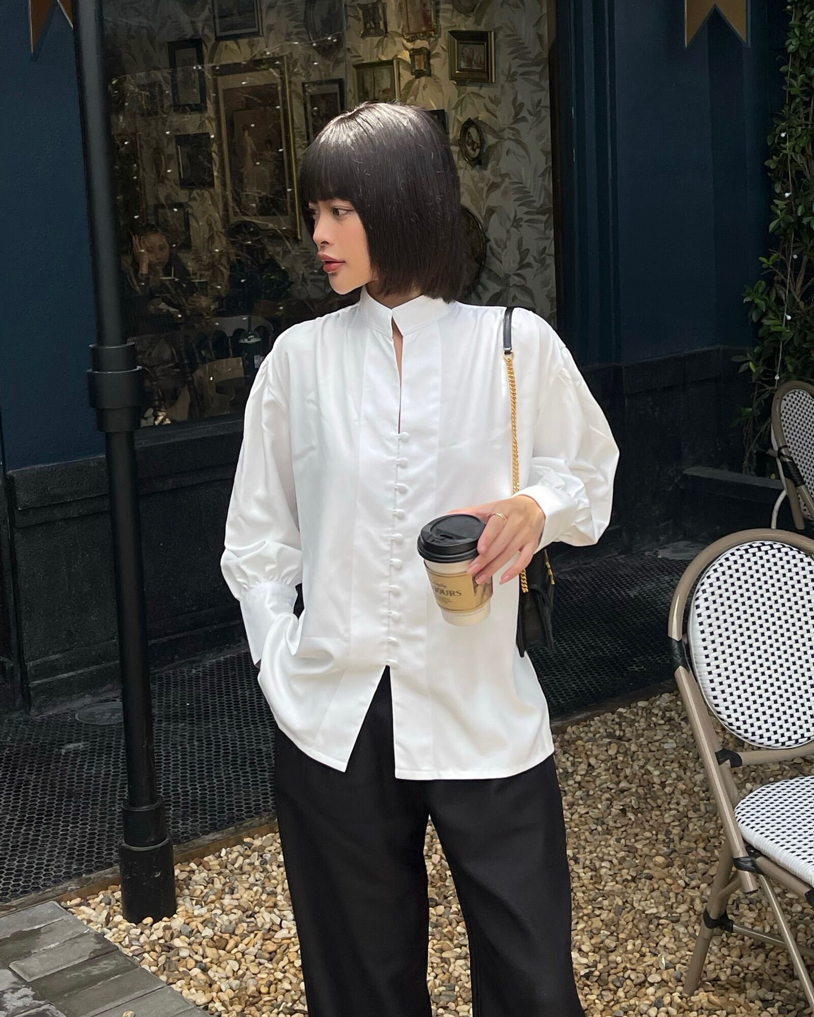 [Nhập mã LAZFASHION34-giảm 15% tối đa 99k/600k]SAP-Áo sơ mi trắng cổ trụ nút bọc