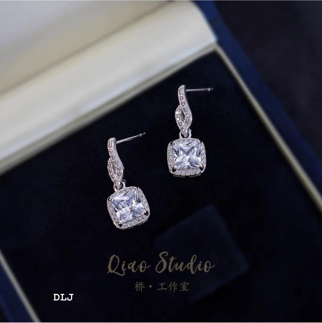 Bông tai bạc mặt đá vuông chất liệu bạc s925 MS075v
