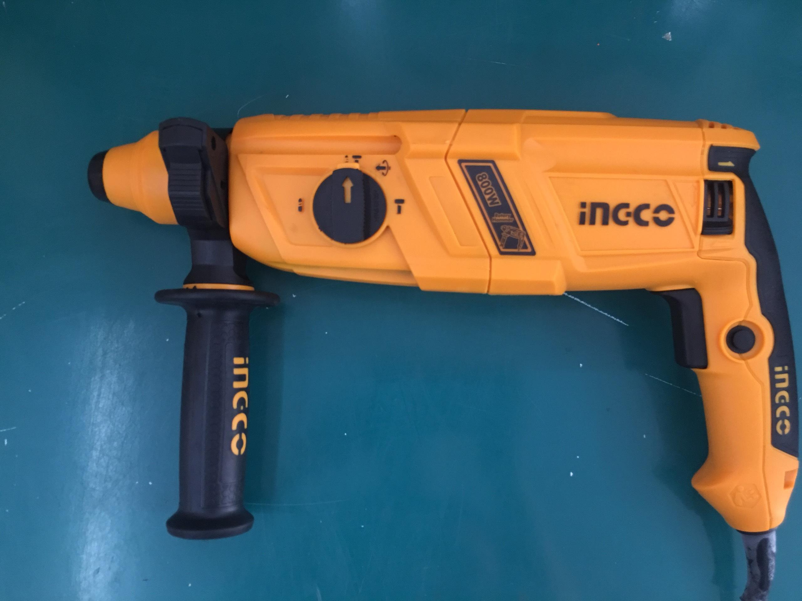 800W Máy khoan đục bê tông Ingco RGH9018