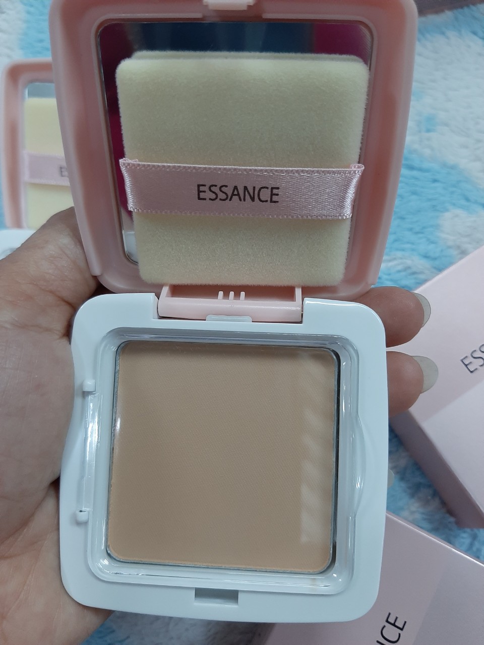 Phấn Phủ Essance Mịn Mượt Màu Tự Nhiên