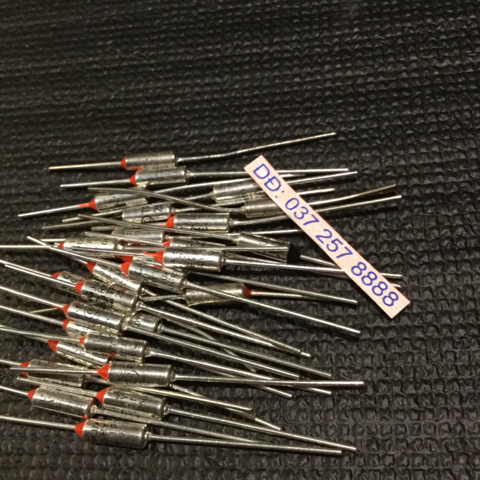 20 chiếc trở nhiệt 100 độ c -10 a