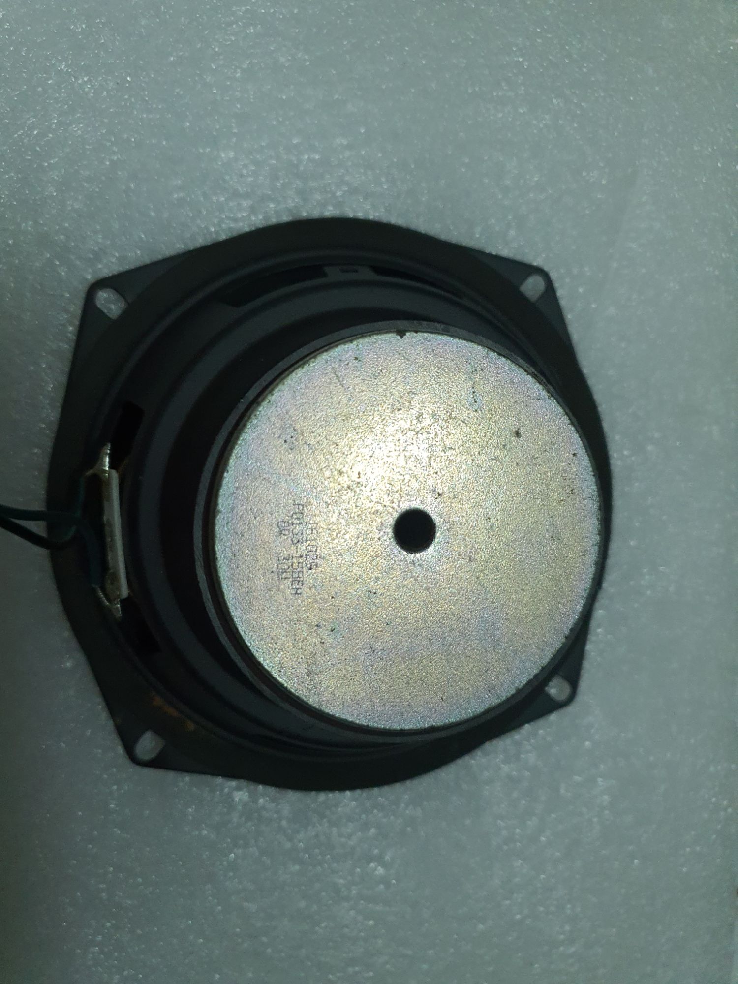 Loa sub màng trắng bass 13cm (likenew)