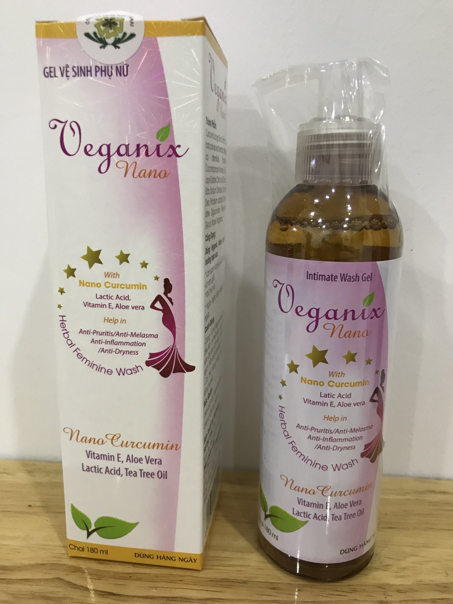 [HCM]Dung dịch vệ sinh phụ nữ VEGANIX NANO 180ml .