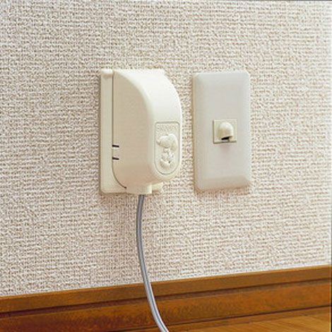 Hộp bọc ổ điện an toàn cho bé Nhật Bản
