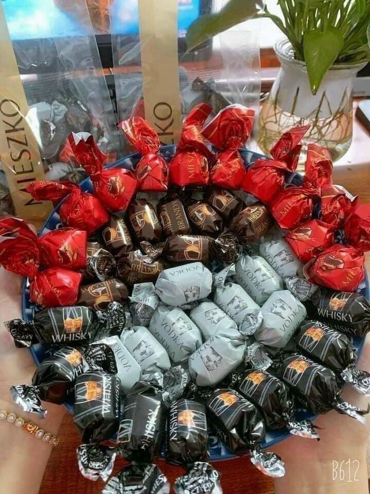 KẸO SOCOLA MIX CỦA NGA