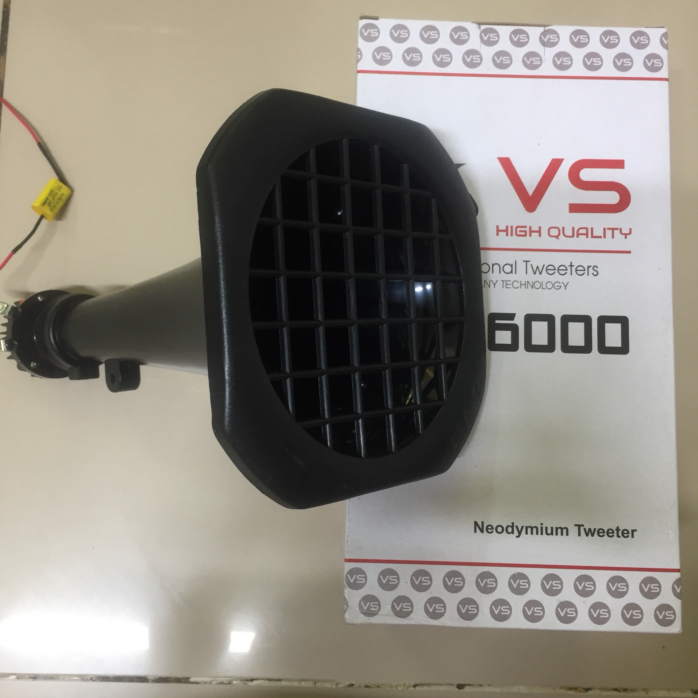 LOA DẪN NHÀ YẾN HP 6000 VS