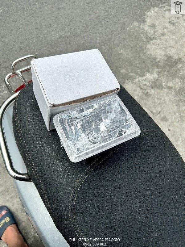 Đèn Pha Vuông Cho Vespa S Kèm Bóng