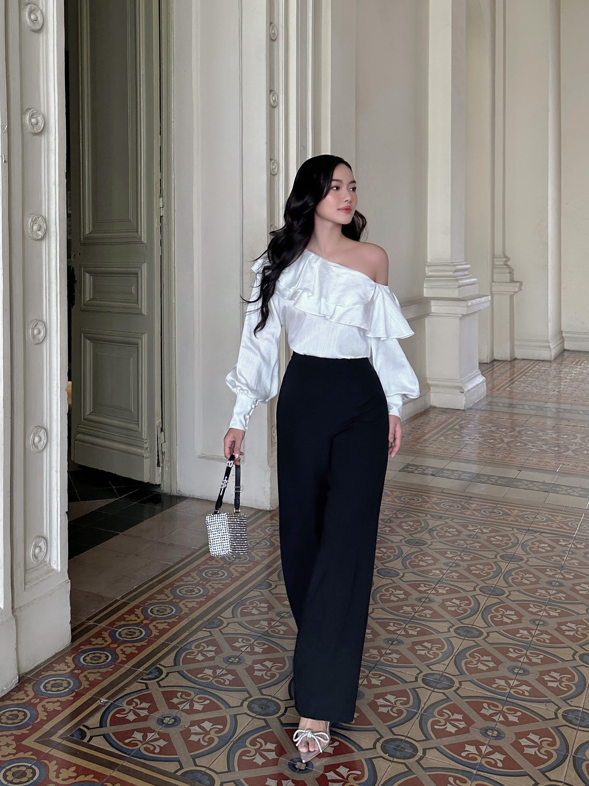 SÒ VINTAGE - MARY Áo lệch vai