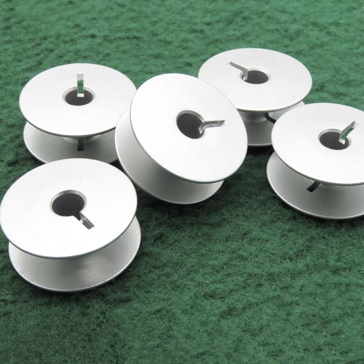 Suốt xẻ rãnh dùng cho máy may 1 kim công nghiệp ổ nhỏ 55623a dùng cho nghành may