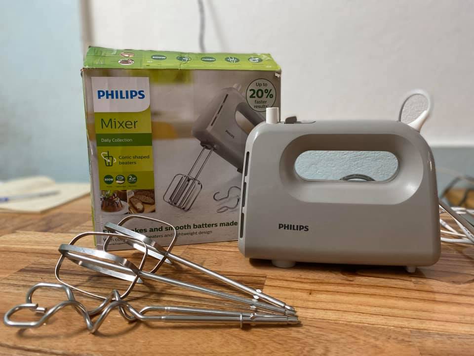 [BH chính hãng 2 NĂM] Máy đánh trứng cầm tay Philips HR3705/20, 300W - Nhỏ gọn -  5 tốc độ + Quay tăng cường