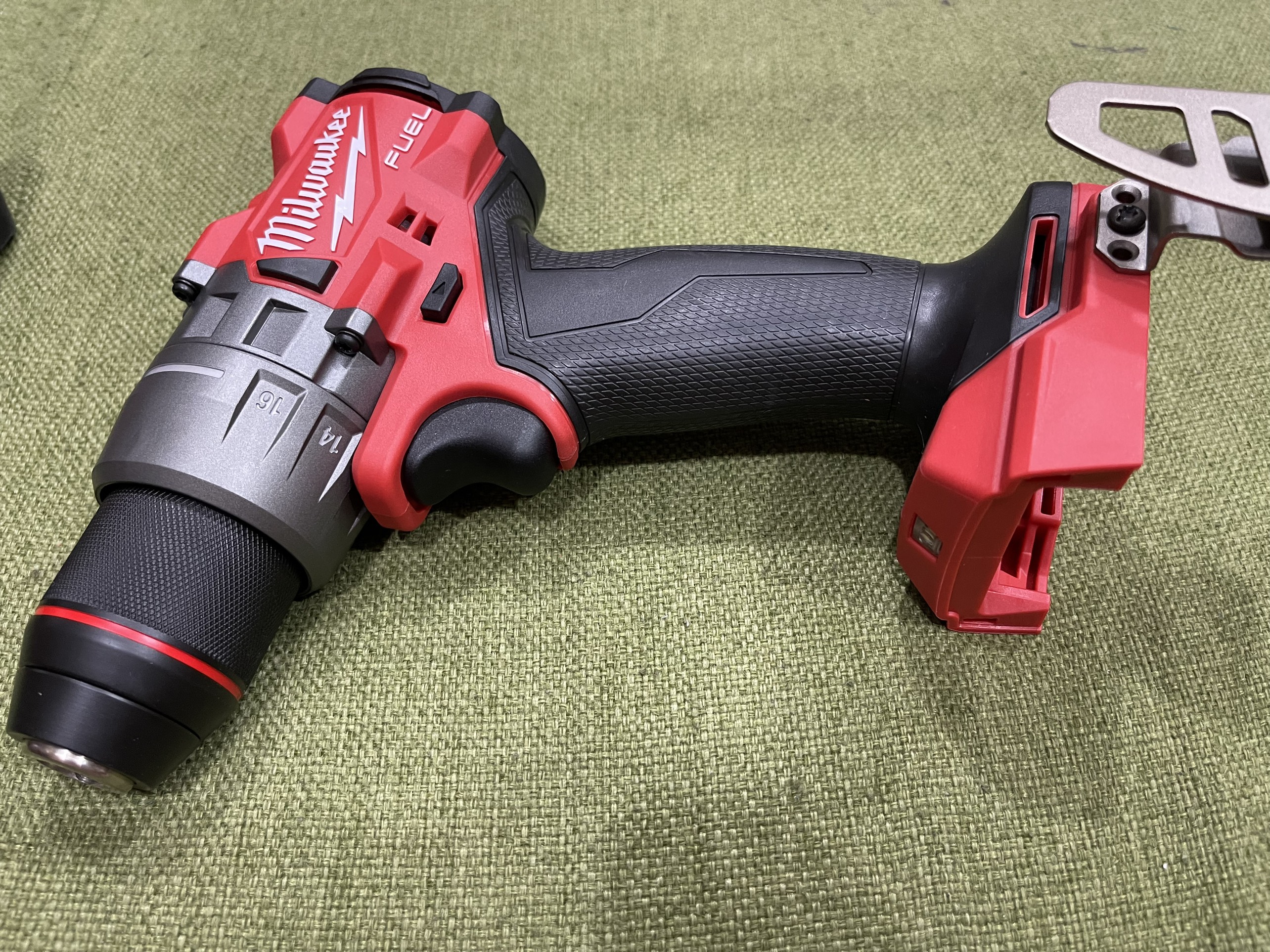 Máy khoan pin milwaukee 2903 gen 4