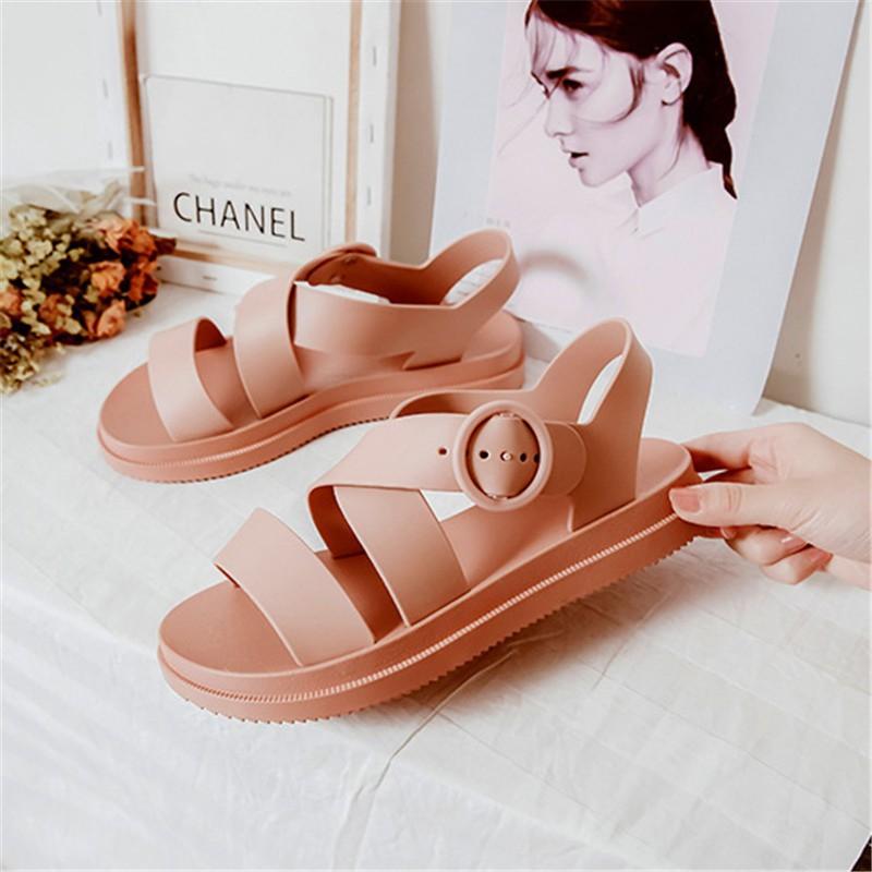 Sandal hè đi mưa không thấm nước
