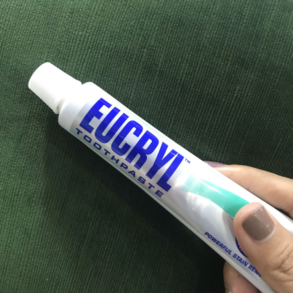 Kem Đánh Răng Bạc Hà Tẩy Trắng Eucryl Toothpaste 62g