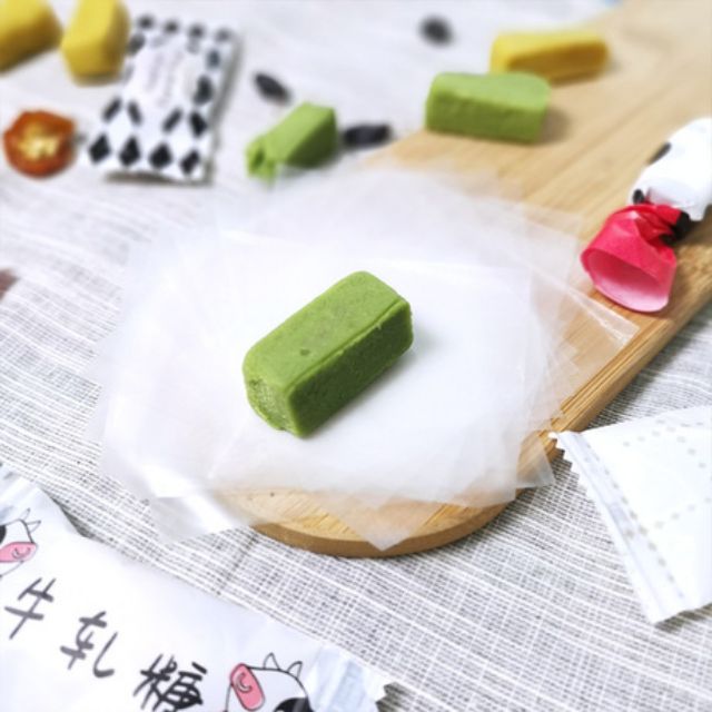 Giấy gạo gói kẹo ( 500 tờ)