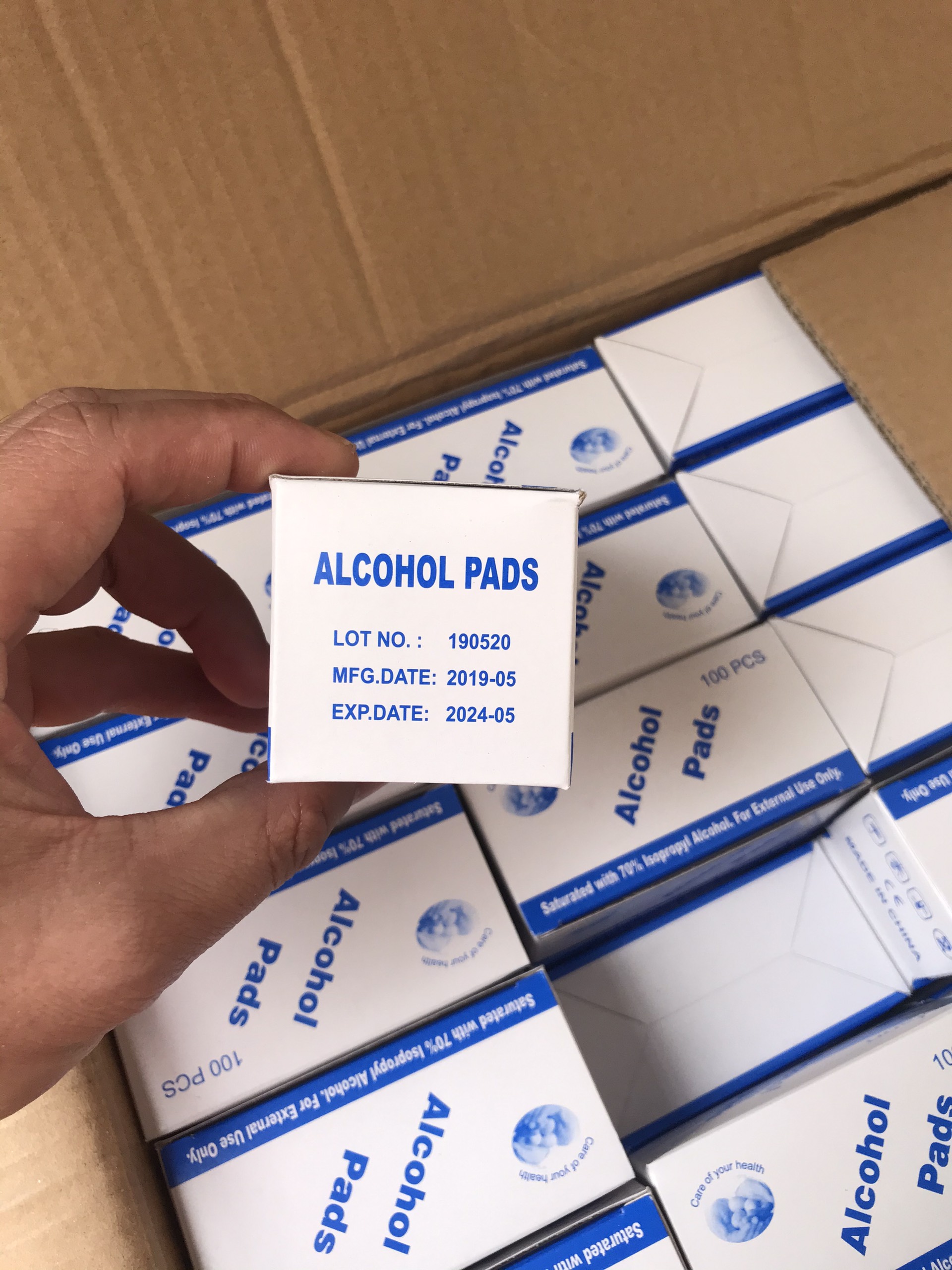 GẠC TẨM CỒN Y TẾ TIỆT TRÙNG (ALCOHOL PADS)
