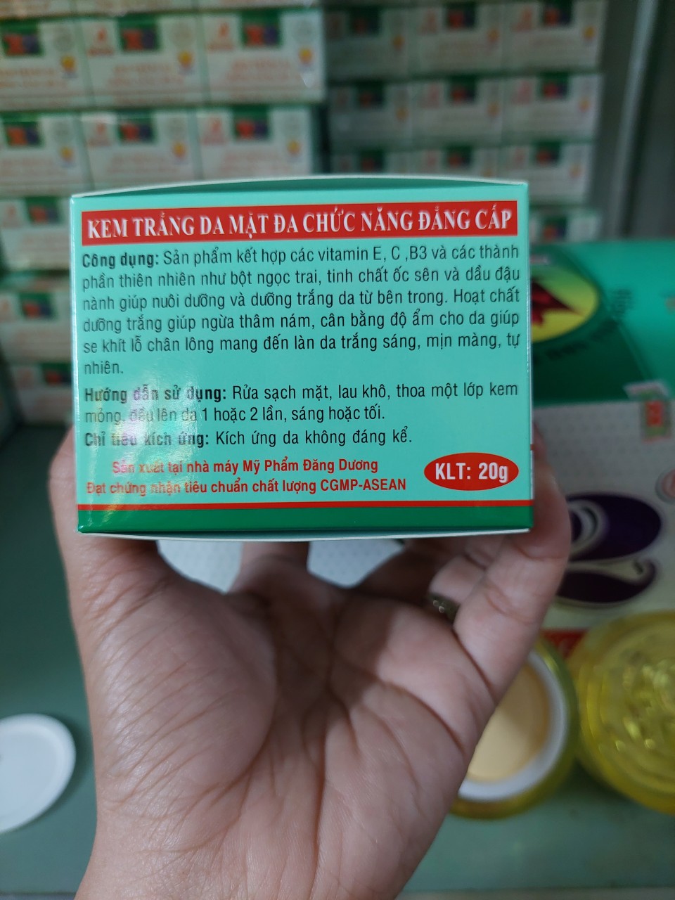 Kem trắng da mặt đa chức năng đẳng cấp 20g X2