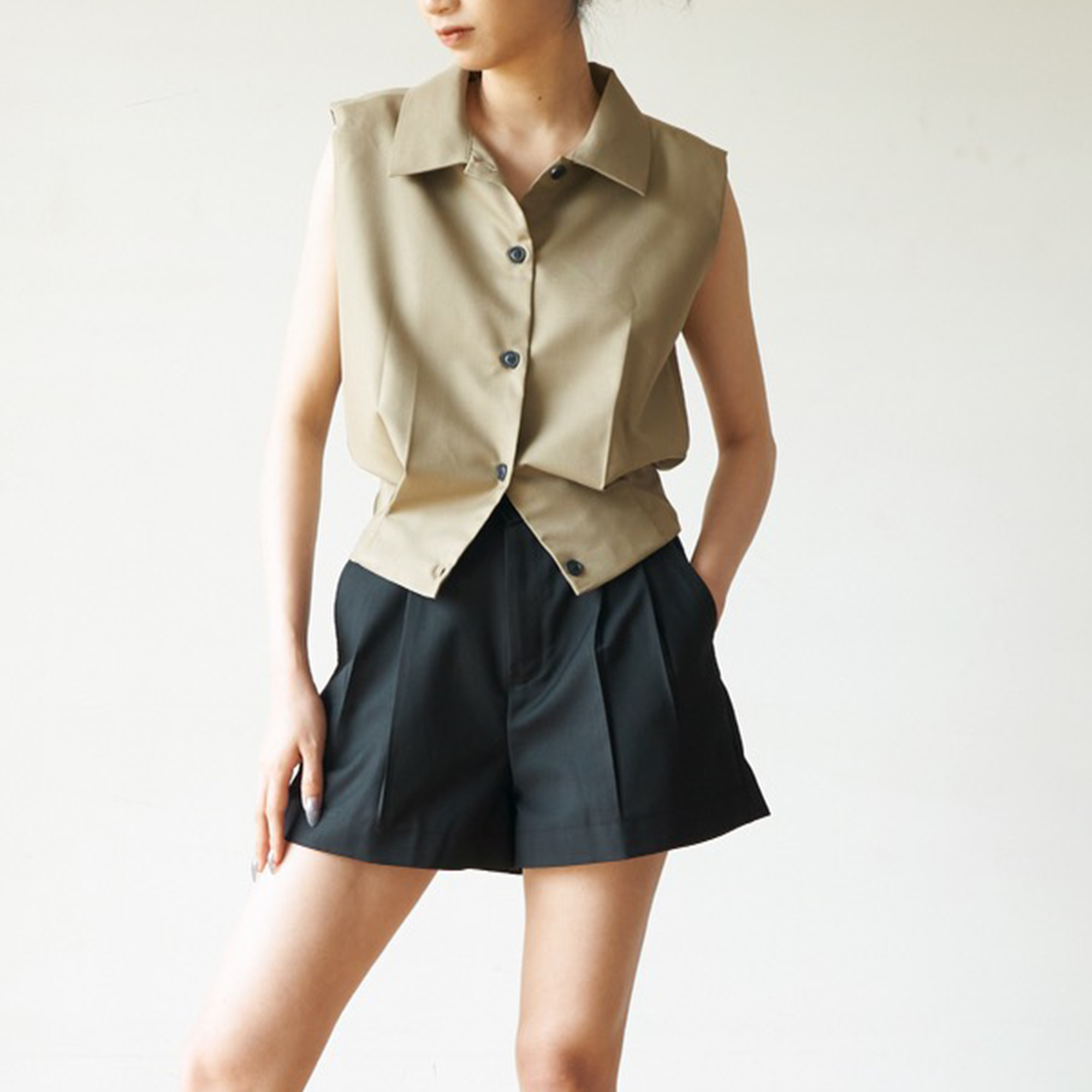 At Least Oro Shorts Quần Đùi