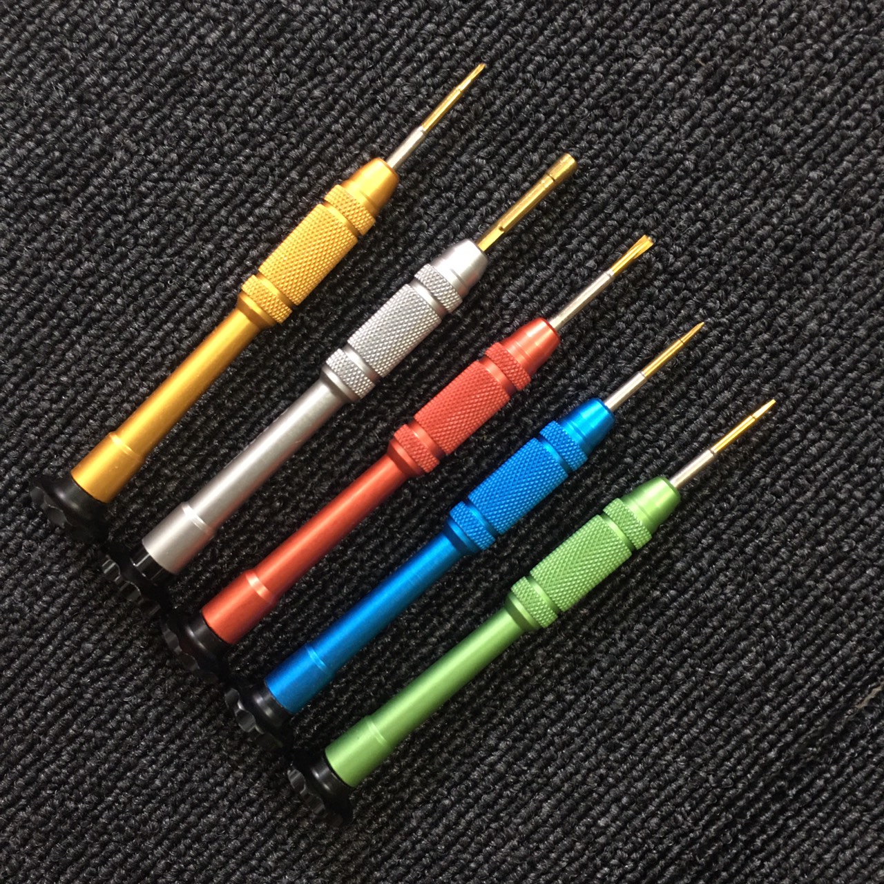 [HCM]Combo 5 vít mở iphone và Samsung