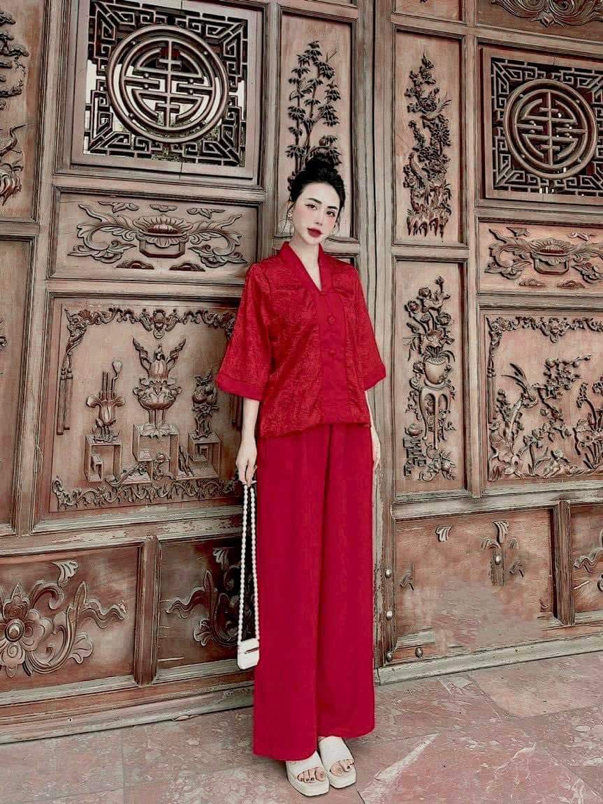 Mẫu gấm Hoa phối viền lụa bà lai G01
