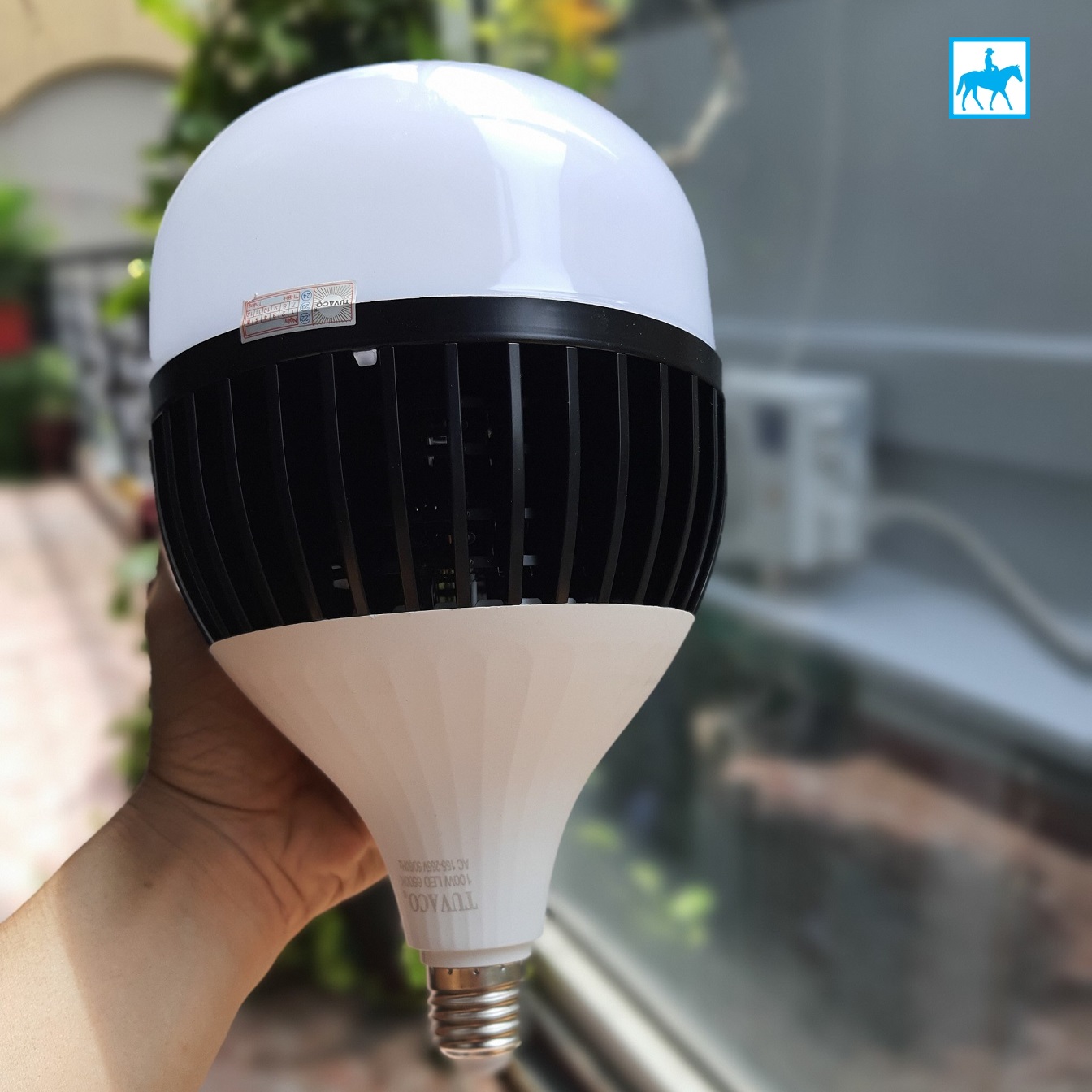 Bóng đèn 100W LED Bulb trụ Thân nhôm E27