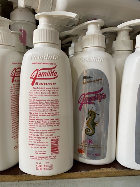 Sữa Tắm Cá Ngựa FAMILIFE 500ML