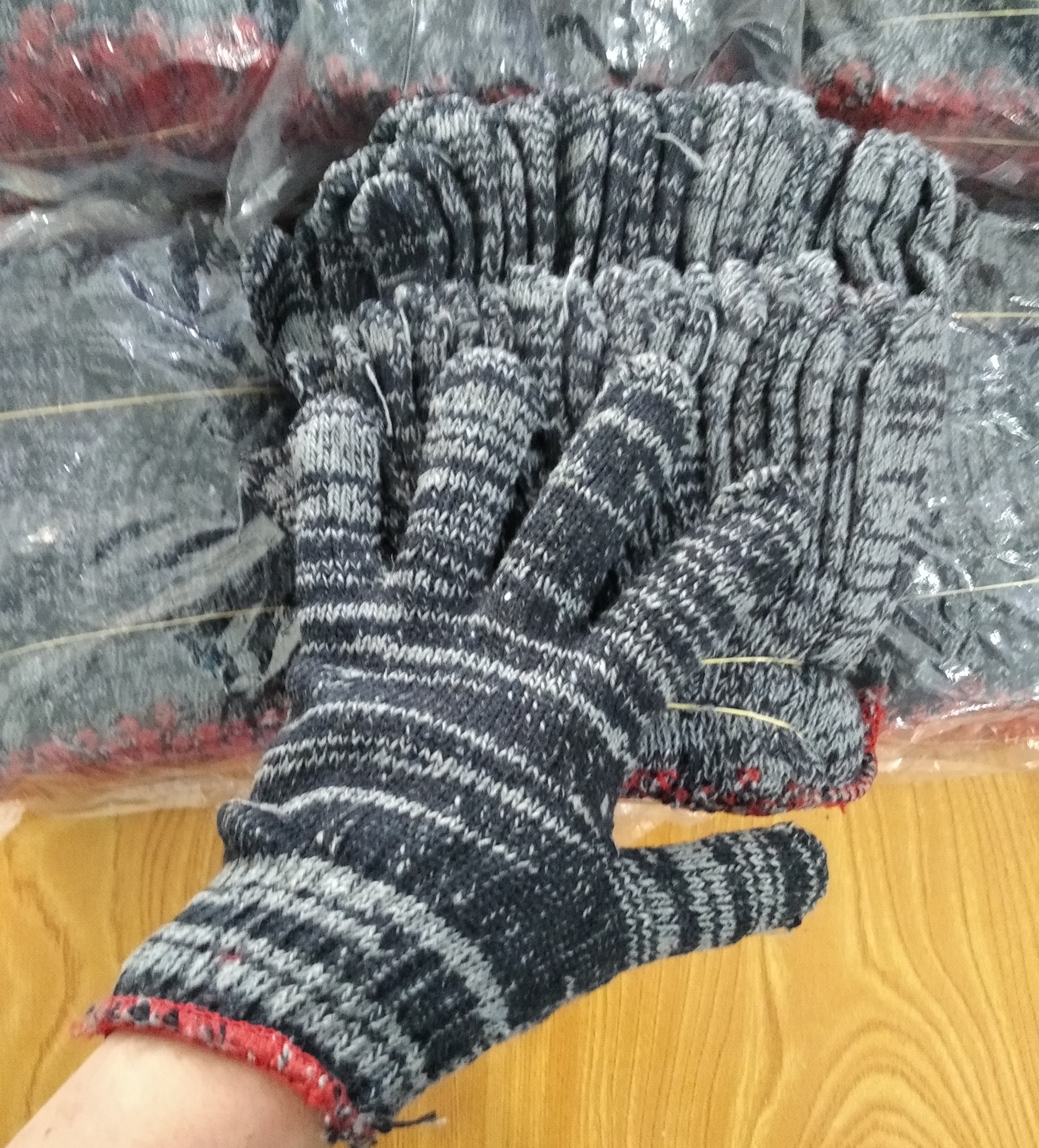 COMBO 5 ĐÔI GĂNG TAY LEN MUỐI TIÊU
