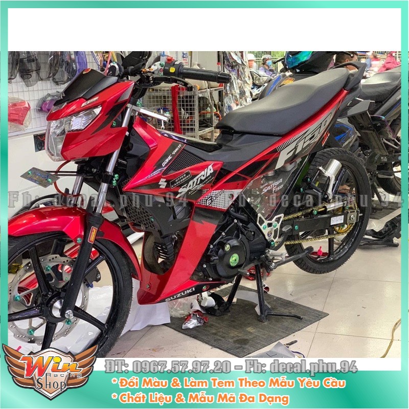 Tem rời Satria đỏ đen mẫu dán tại tiệm