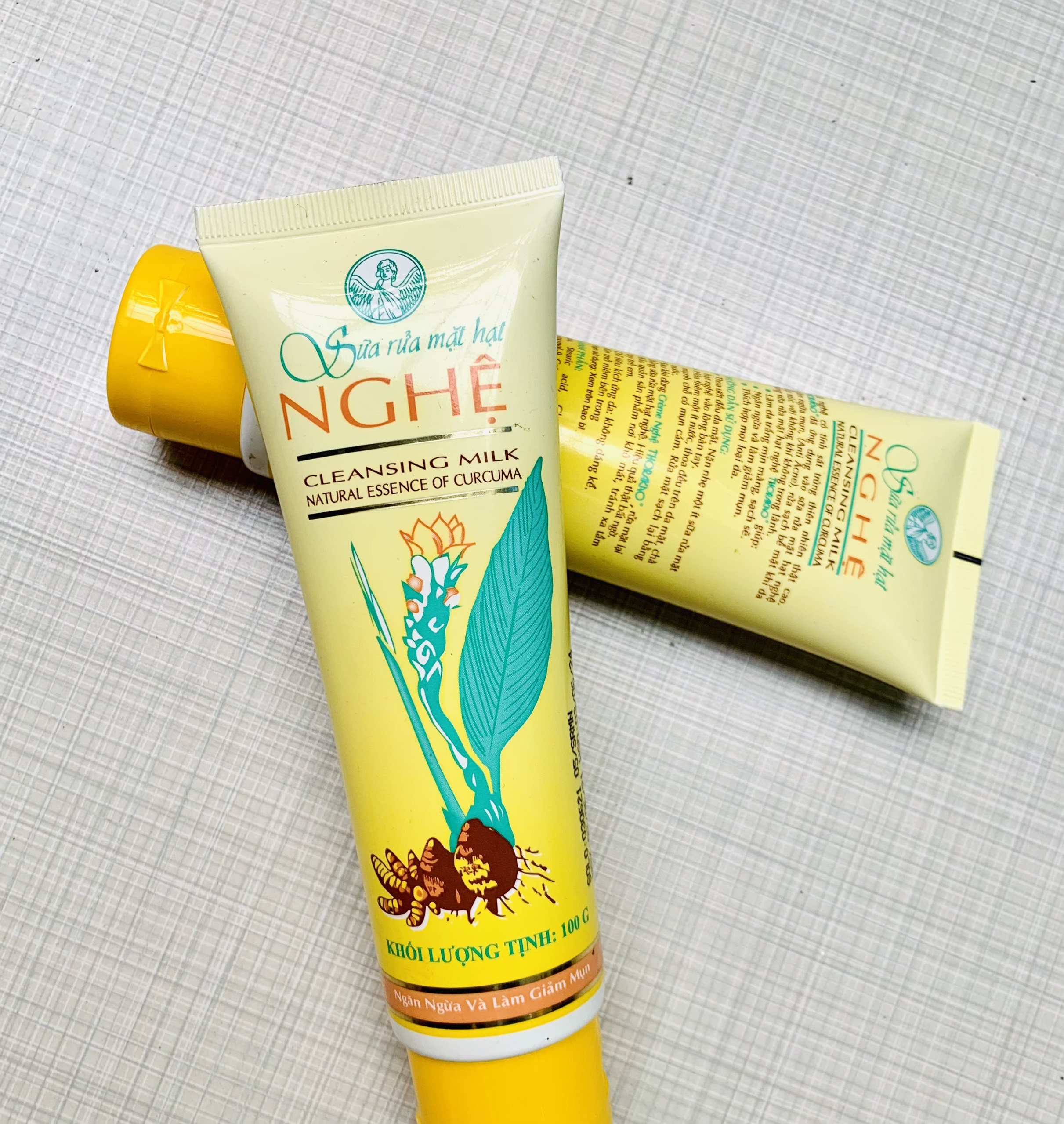 [HCM] 1 TUÝP SỮA RỬA MẶT HẠT NGHỆ ( NGHỆ CỦ HOẶC NGHỆ LÁ) THORAKAO 100G - CÓ 2 LỰA CHỌN
