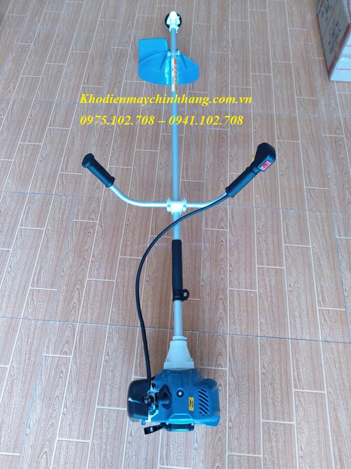 MÁY CẮT CỎ 2 THÌ BENLY BL411