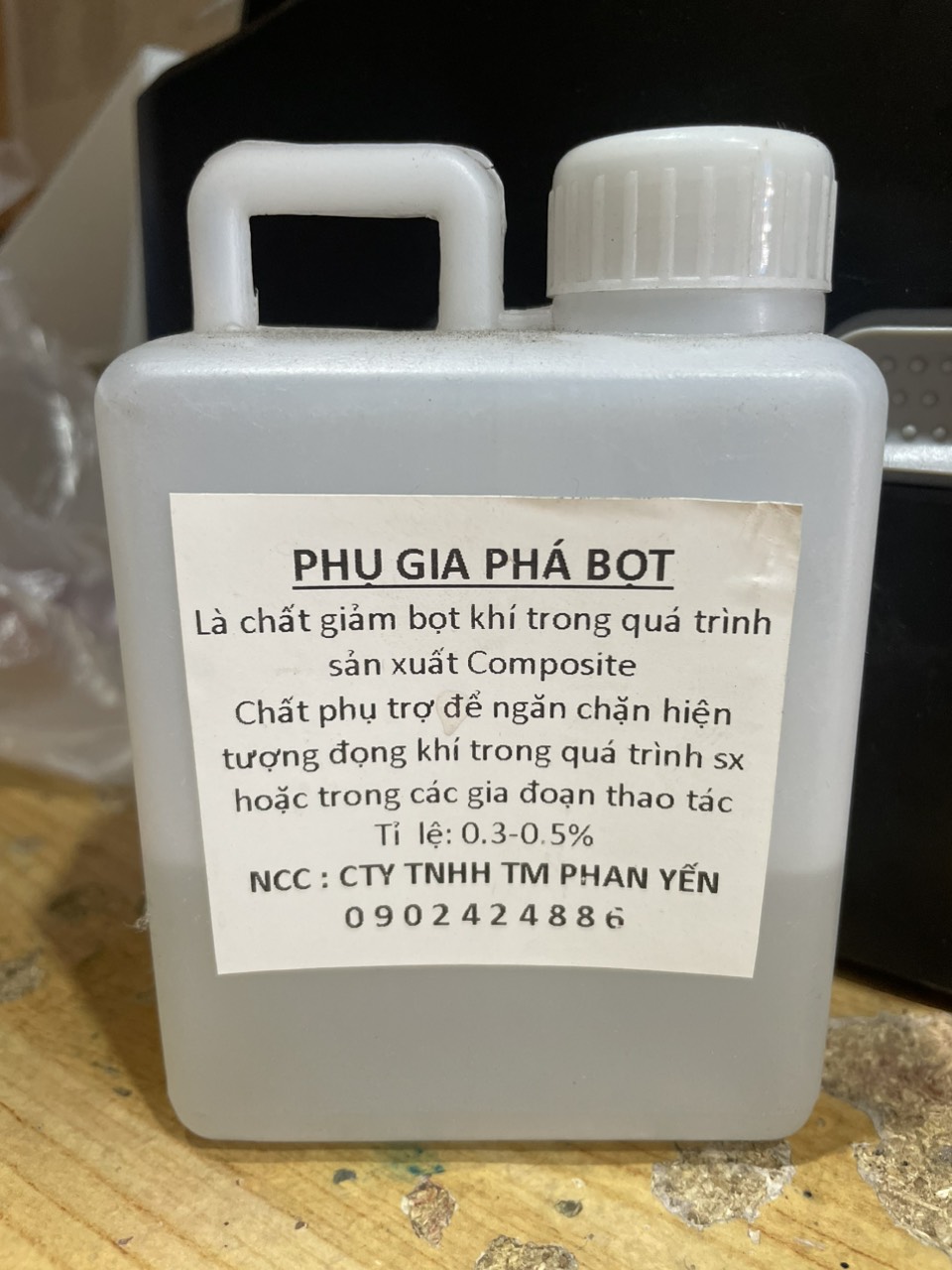Phụ gia khử bọt,phá bọt trong Composite polyester