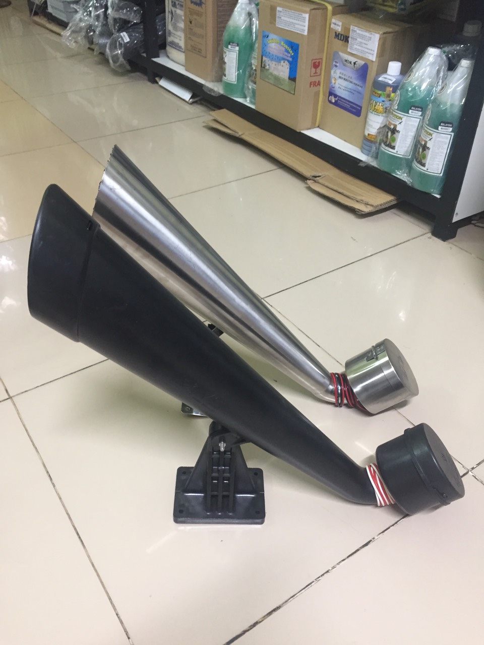 LOA PHÓNG ĐƠN NGOÀI TRỜI VS 6000