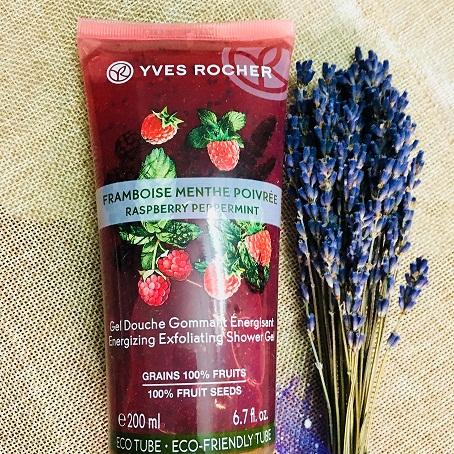 Sữa tắm tẩy da chết trái cây Yves Rocher Pháp (Tindi Lavvender)