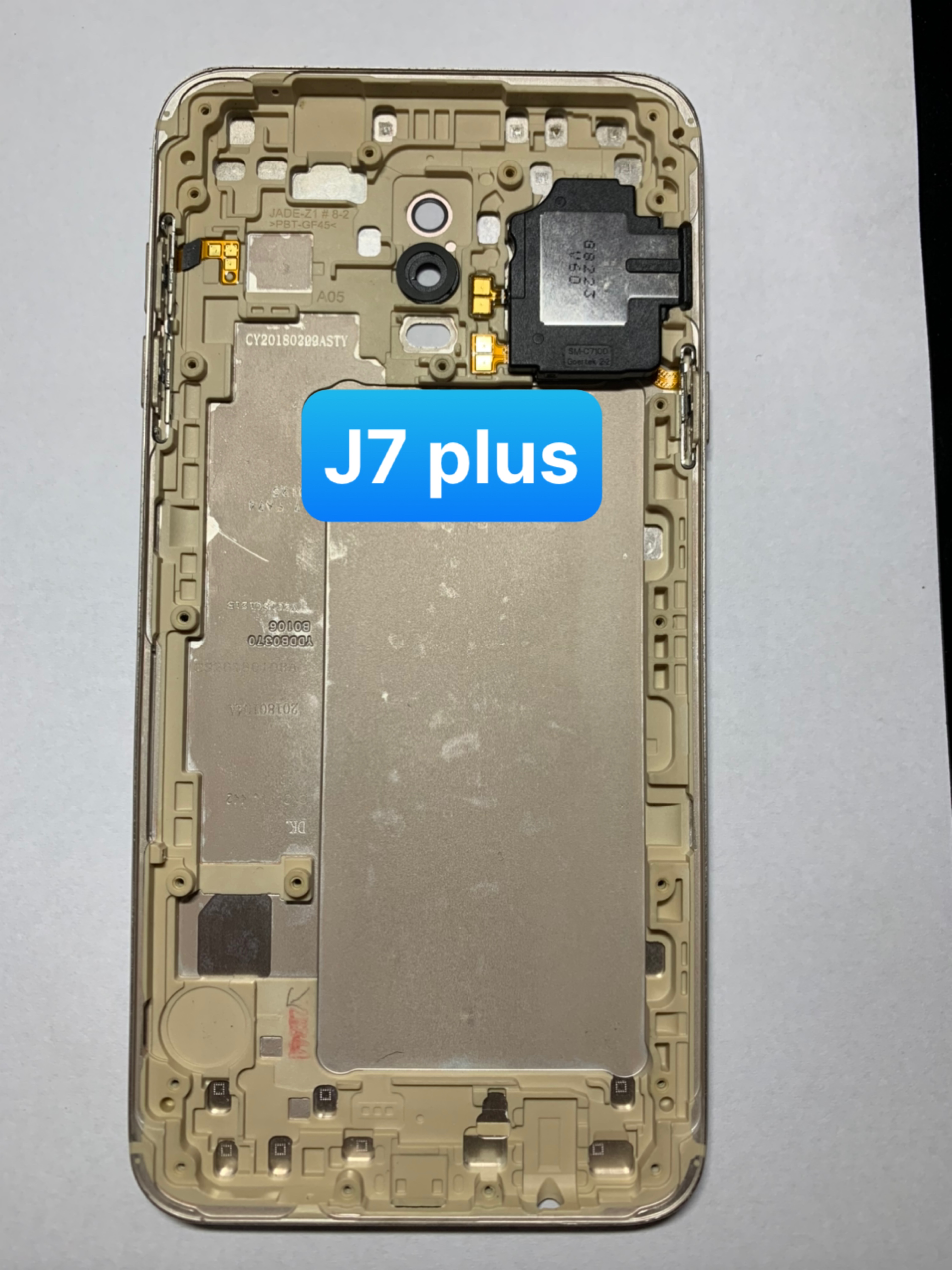 Lưng vỏ Samsung J7 plus / J7+