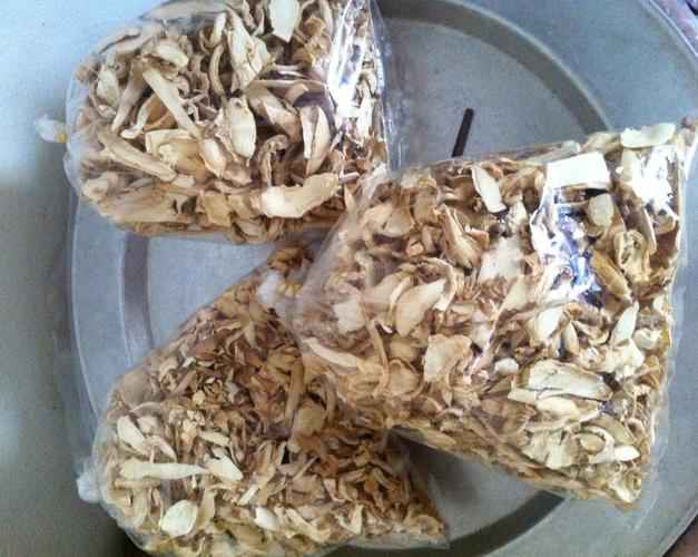 500gr rễ đinh lăng nếp khô ( rễ đinh lăng khô, củ đinh lăng khô) hàng loại 1 GT182